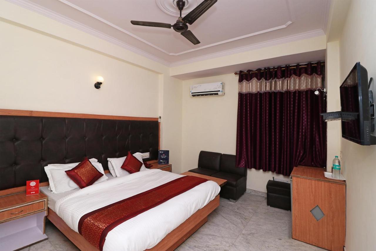 Oyo Hotel Silver Shine Near Gurudwara Shri Bangla Sahib New Delhi Exterior photo