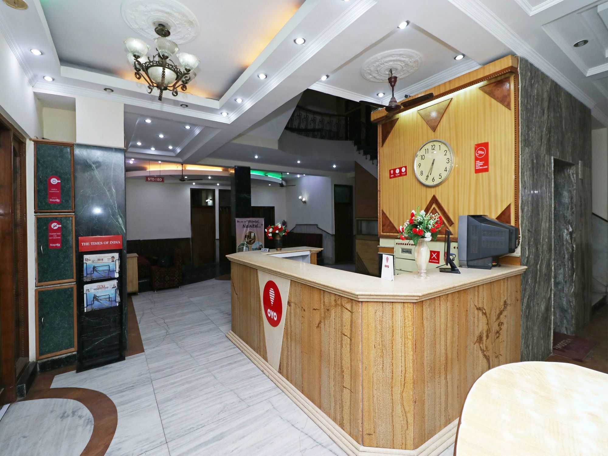Oyo Hotel Silver Shine Near Gurudwara Shri Bangla Sahib New Delhi Exterior photo